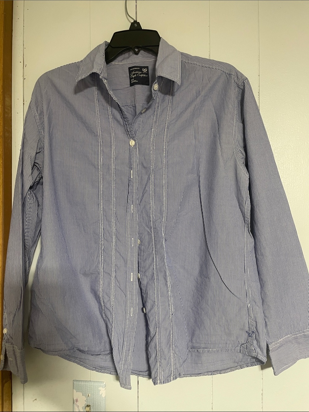 American Eagle Outfitters Striped Button Down Blue & White Size Small Like New